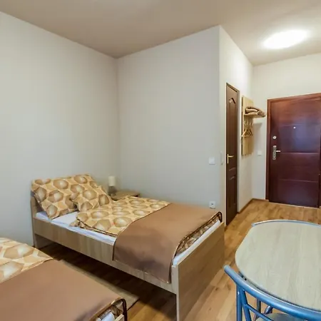 Barathegyi Panzio Es Elmenypark Miskolc