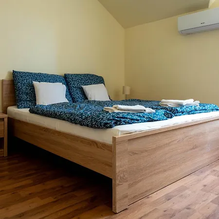 B&B Barathegyi Panzio Es Elmenypark